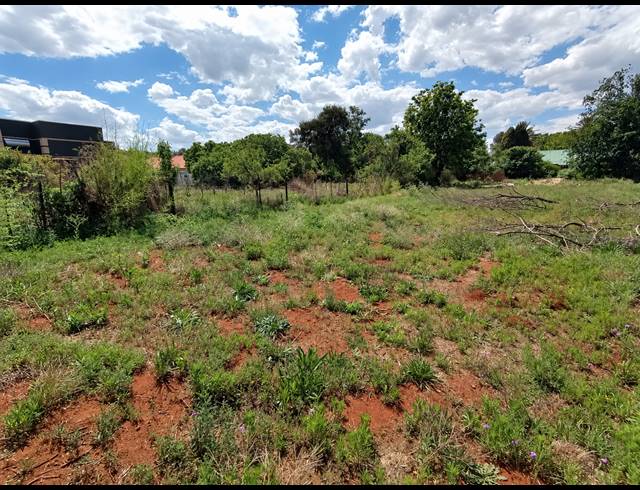 1,089M² VACANT LAND FOR SALE IN HENLEY ON KLIP
